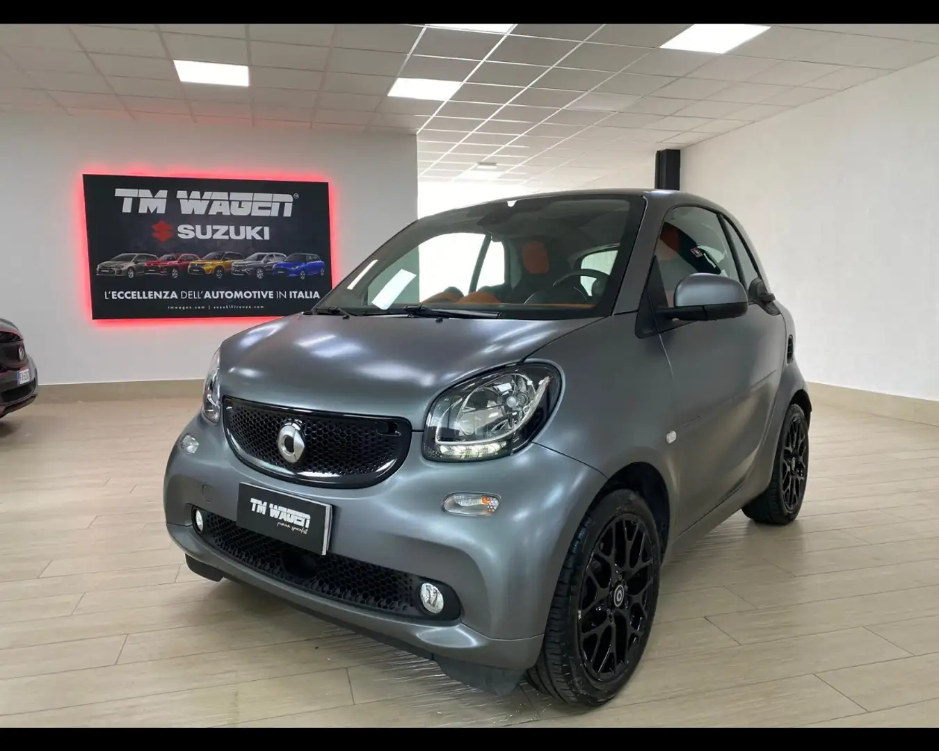 smart forTwo 70 1.0 twinamic Passion 71cv 2019 *15 000KM* Grigio - 1