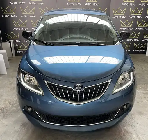 Lancia Ypsilon view 2