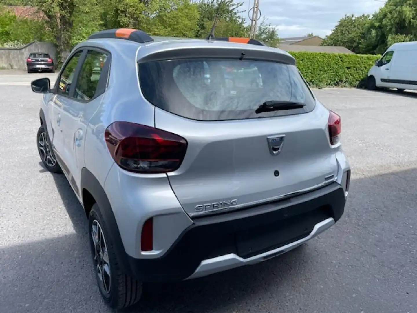 Dacia Spring Confort Plus Grijs - 2