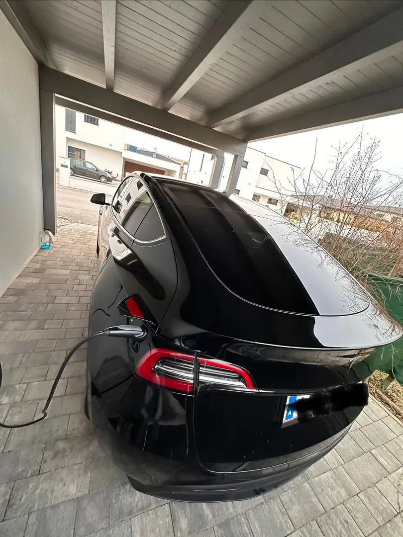 Tesla Model Y Model Y Long Range AWD 79kWh Schwarz - 2