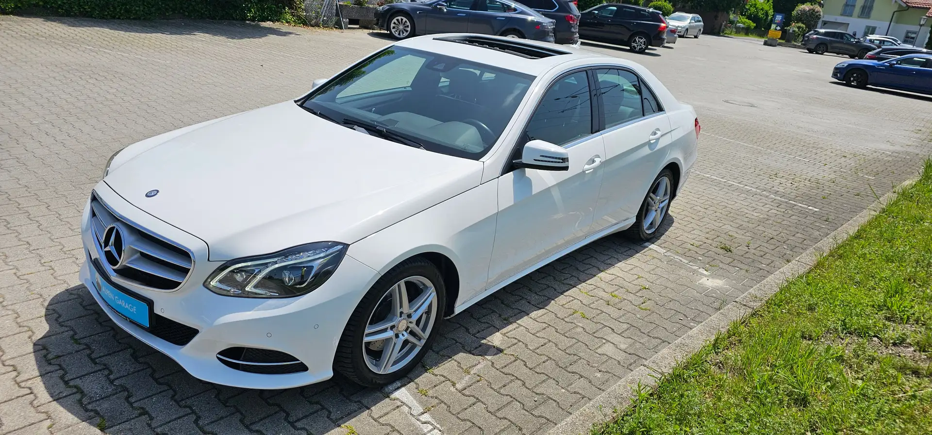 Mercedes-Benz E 200 E200*CGI*Limo*7G*Avantgarde*SHD*SHZ*NAVI*LED*Tempo Weiß - 2