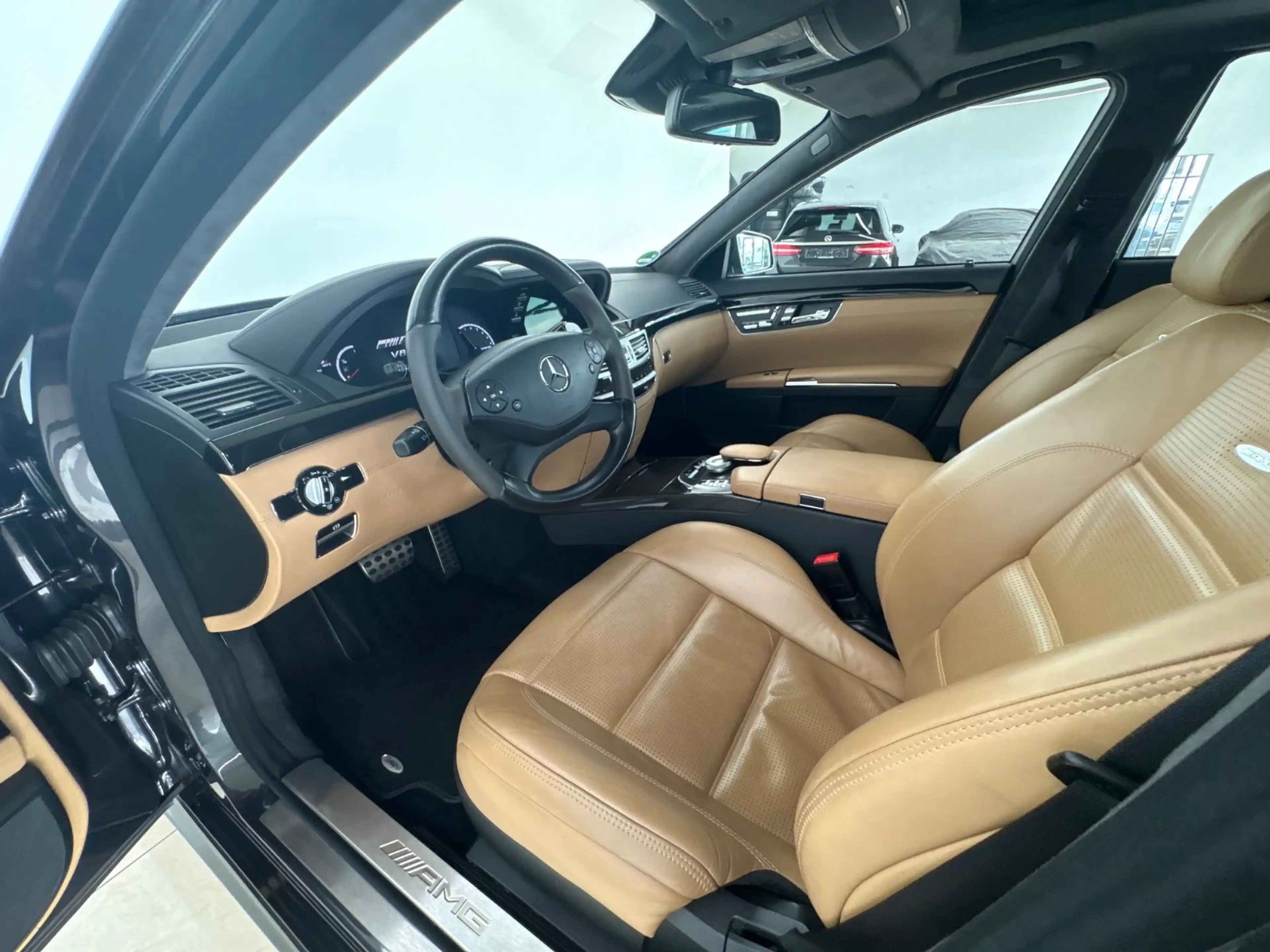 Mercedes-Benz S 63 AMG L Limousine PANO FondEntertainme Carbon — photo 12