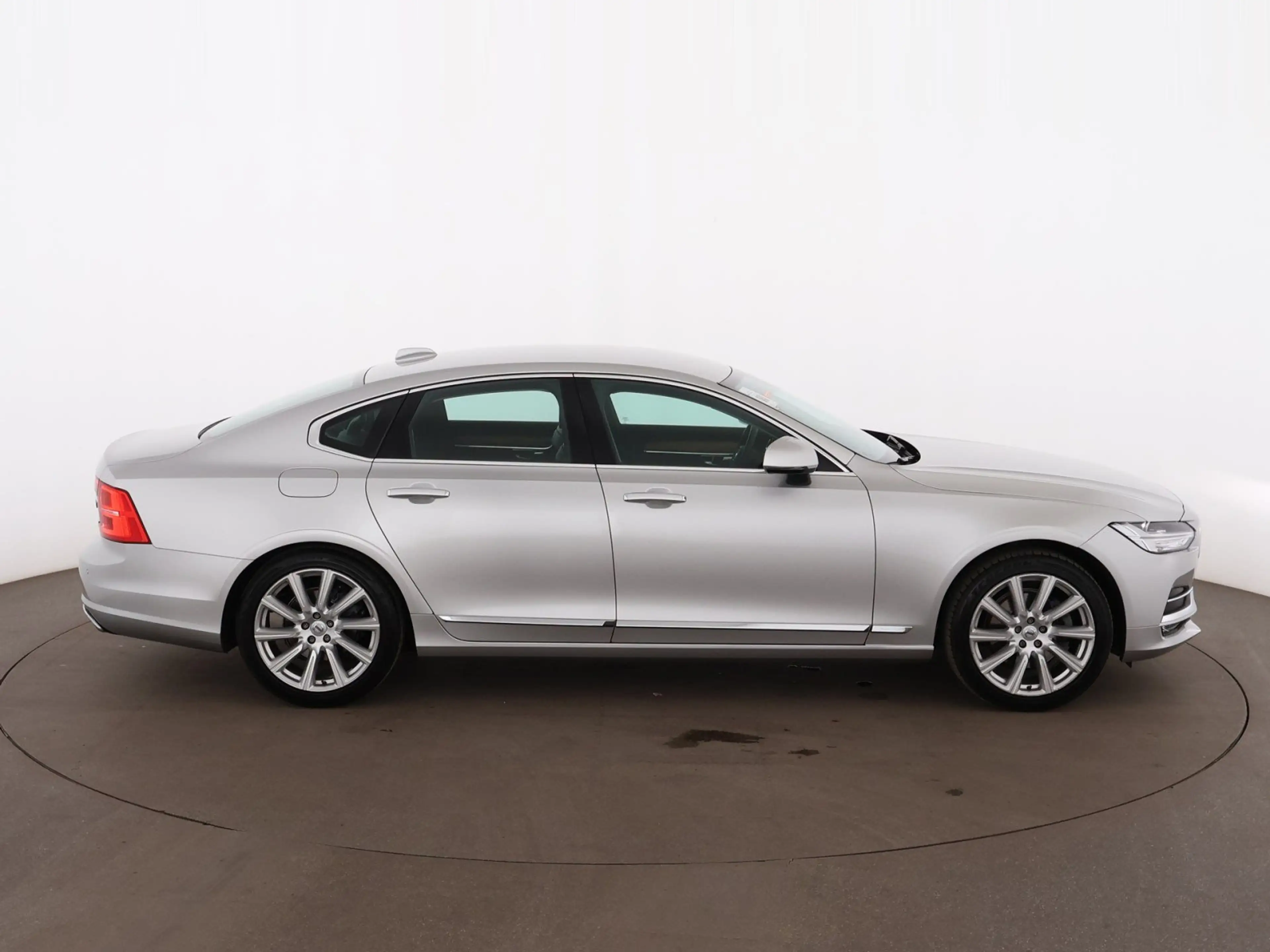 Volvo S90 D3 Inscription Aut LED RADAR LEDER NAVI TEMP — photo 10