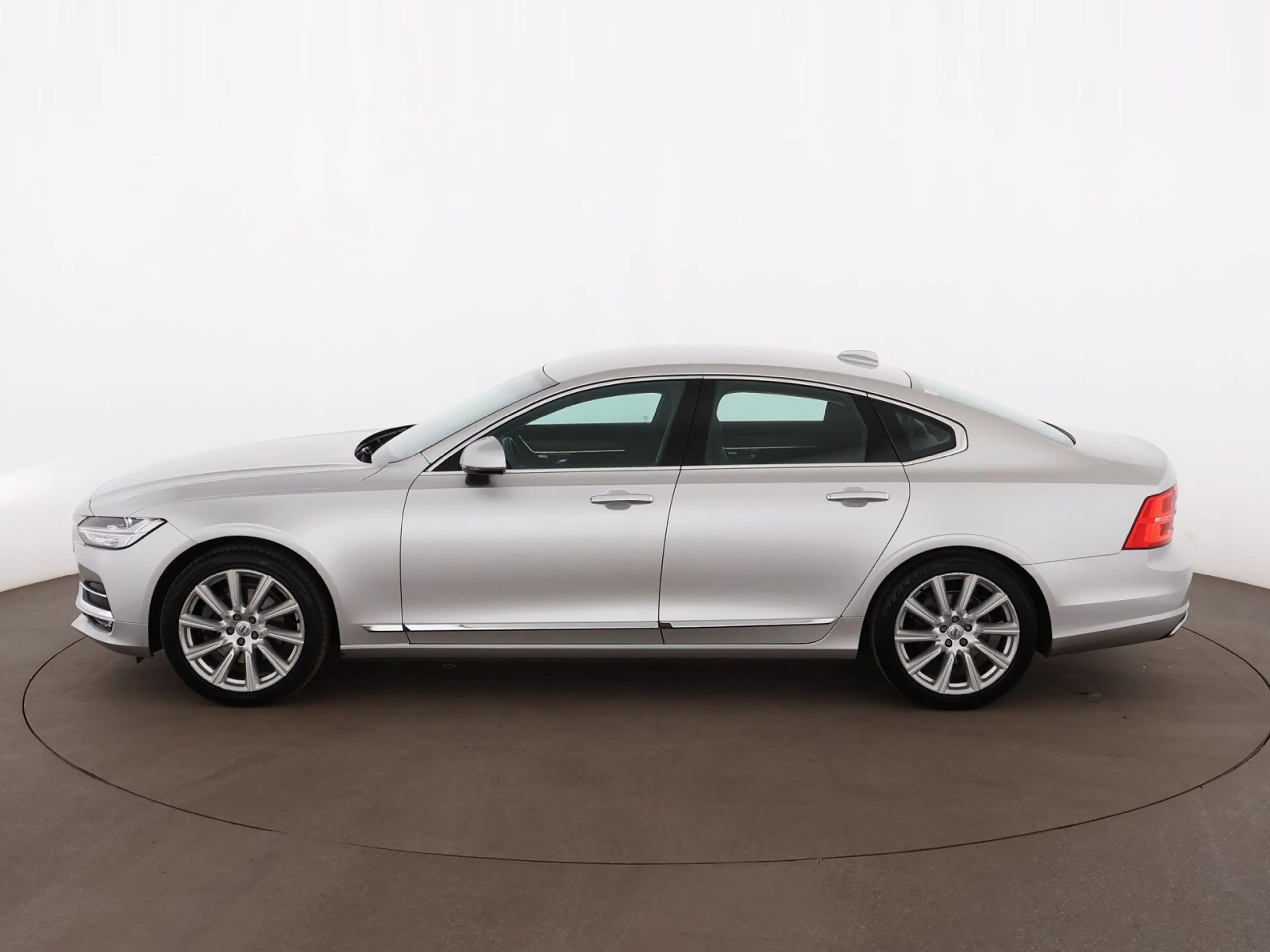 Volvo S90 D3 Inscription Aut LED RADAR LEDER NAVI TEMP — photo 6