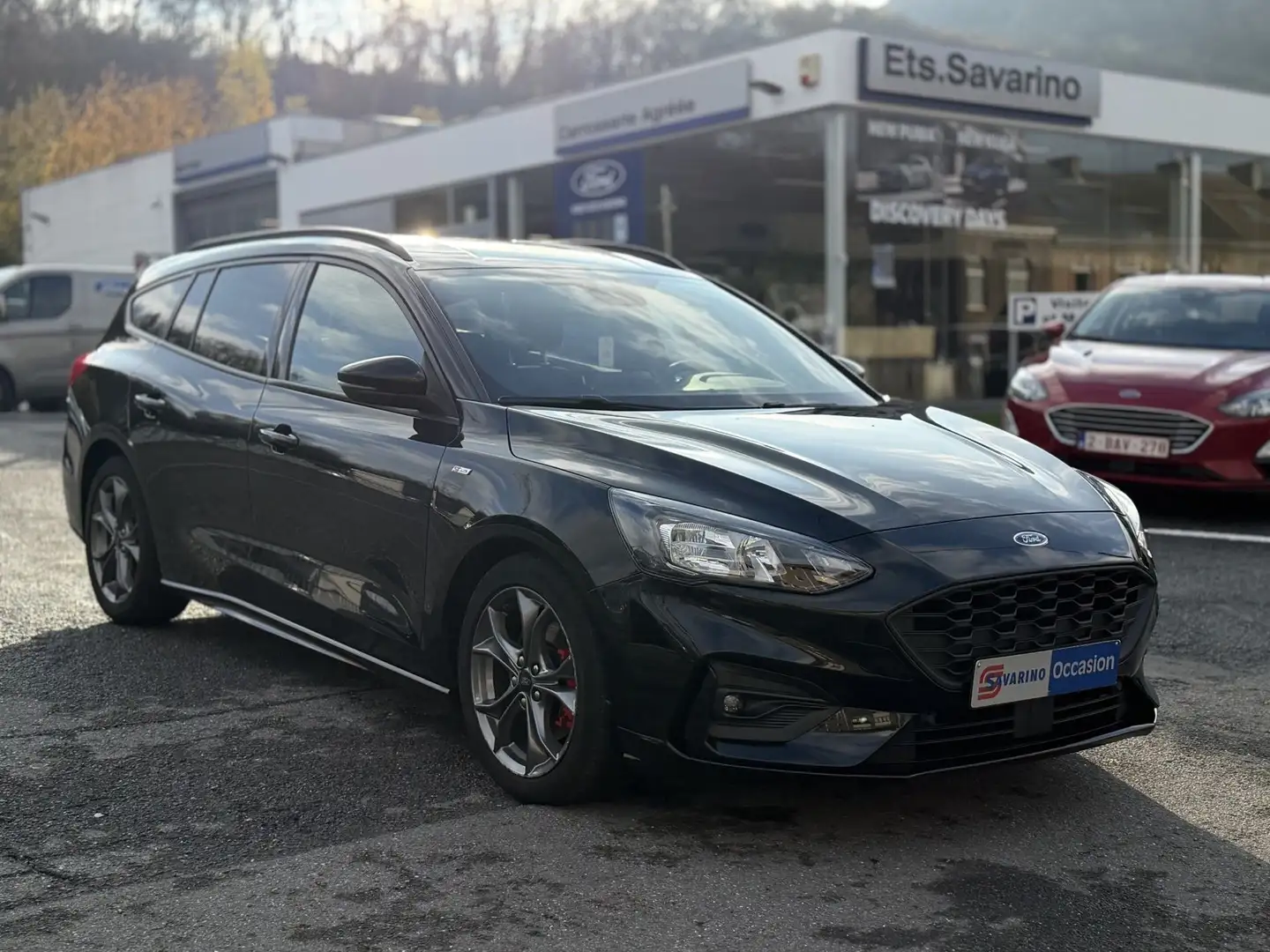 Ford Focus ST-Line 1.0 ecoboost 125ch UTILITAIRE Noir - 1