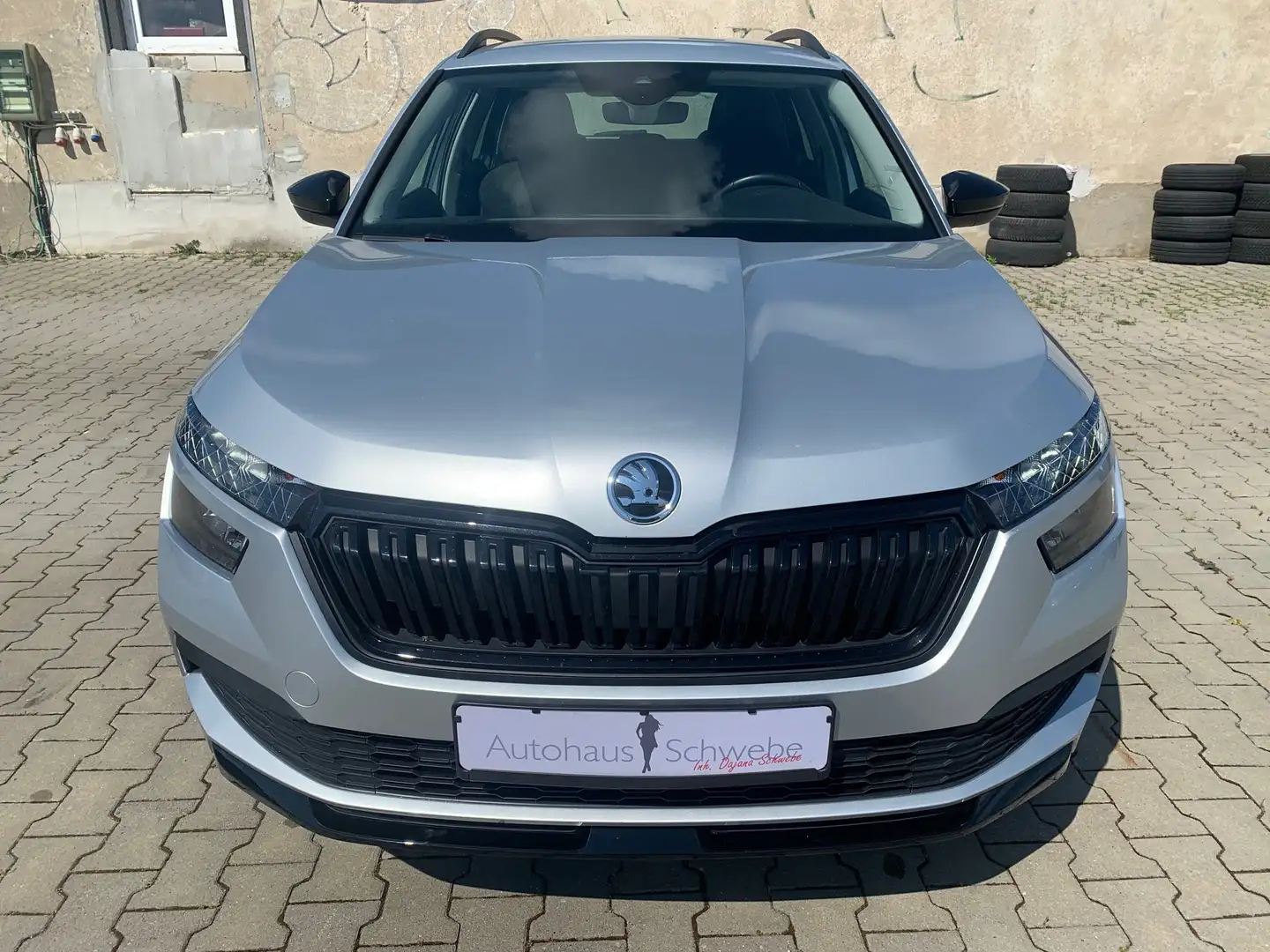 Skoda Kamiq 1.0 TSI DSG Style Black Style Silber - 2