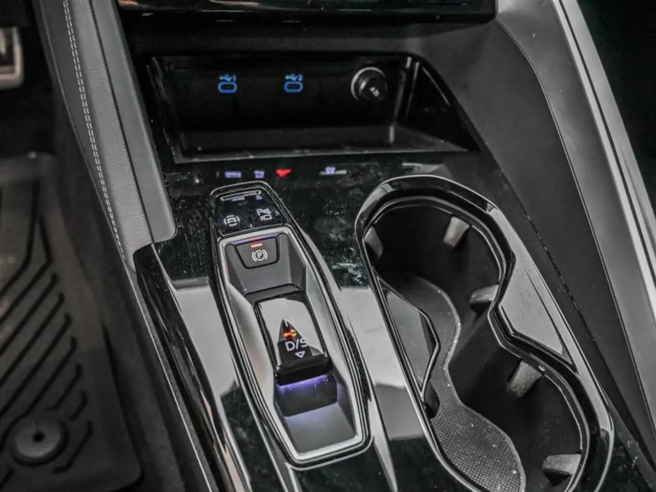Audi Q5 снимка Audi Q5