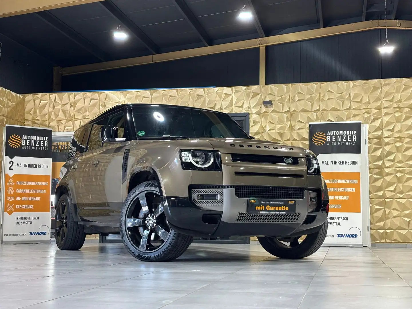 Land Rover Defender 110 X-Dynamic S/HEAD-UP/PANO/360°/APPLE Braun - 1
