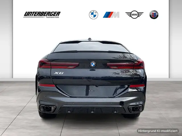 BMW X6 view 5