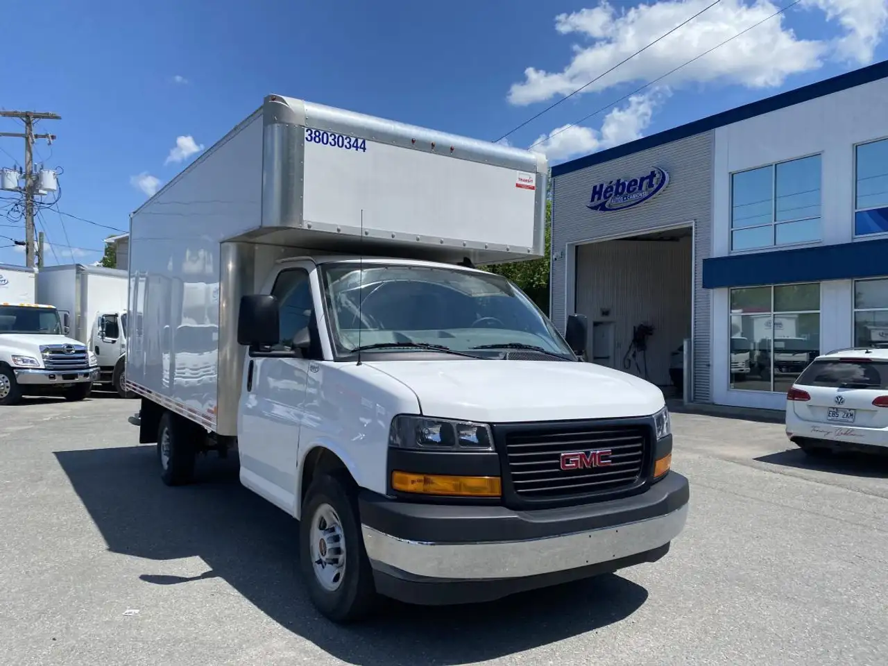 GMC Savana 3500 photo GMC Savana 3500