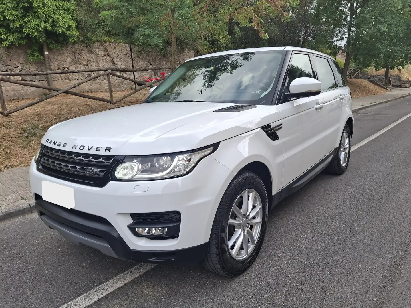 Land Rover Range Rover Sport Range Rover Sport 3.0 tdV6 SE auto Blanco - 1