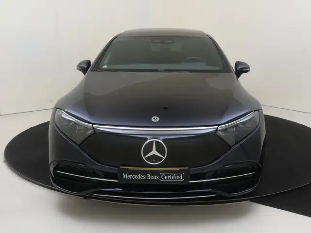 Mercedes-Benz Eqs view 6