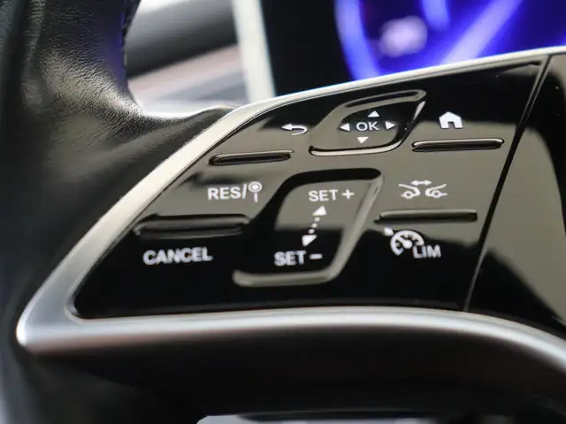 Mercedes-Benz Eqs view 12
