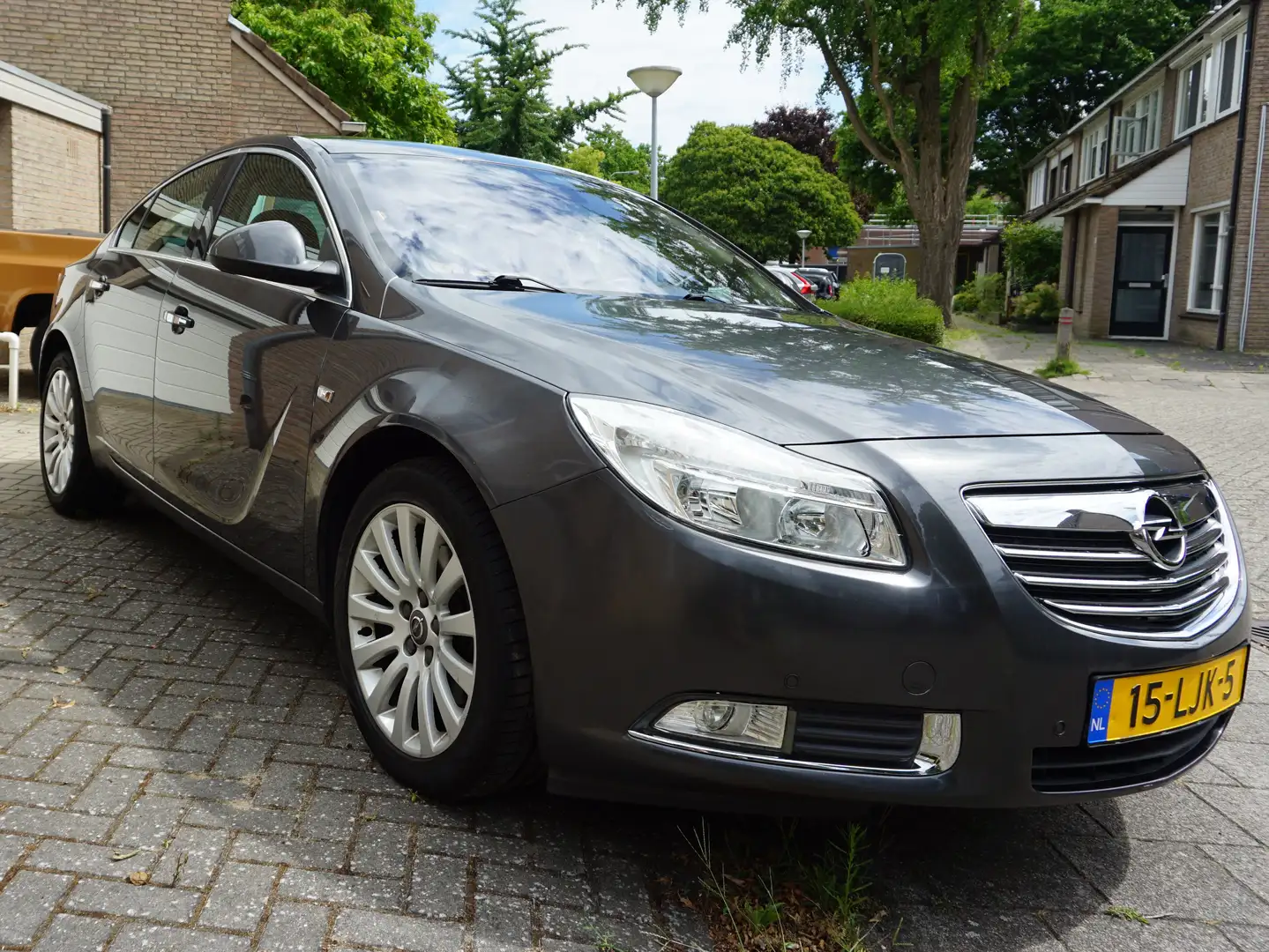 Opel Insignia Insignia 1.6 T Cosmo Grijs - 2