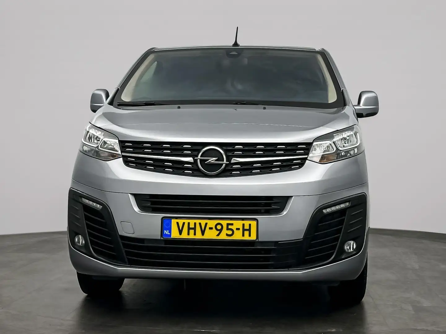 Opel Vivaro 2.0 CDTI L2H1 Innovation | CARPLAY | TREKHAAK | PD Grijs - 2