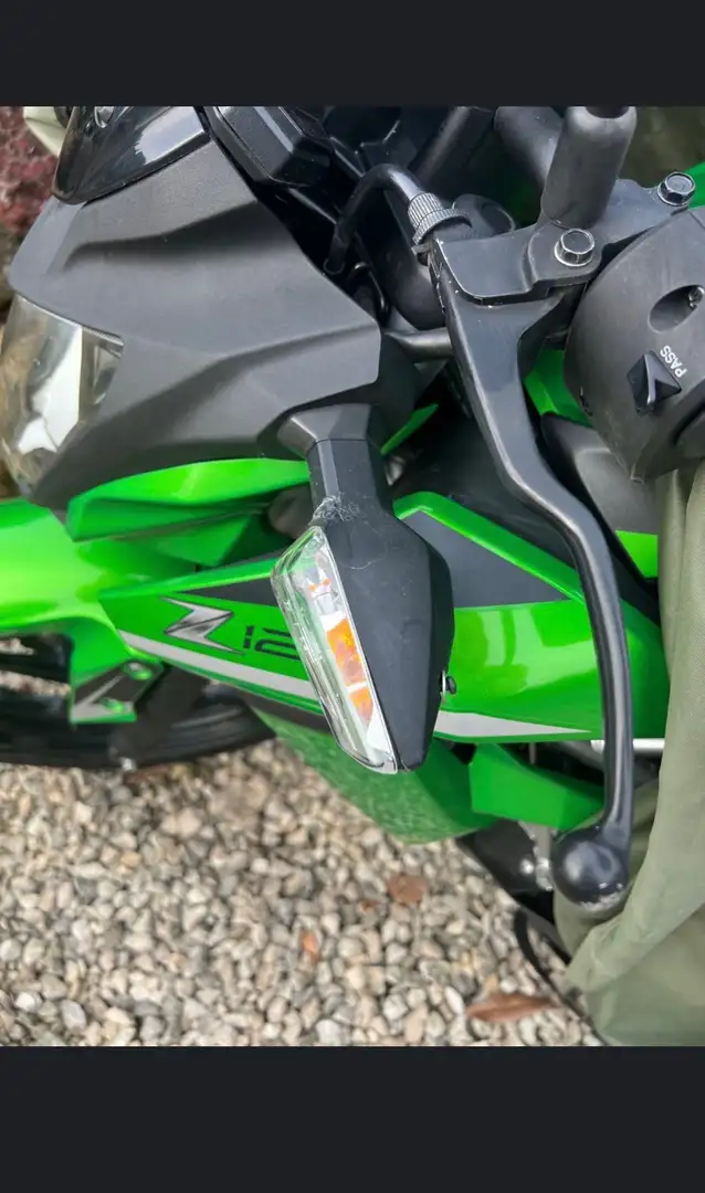 Kawasaki Z 125 Zöld - 1