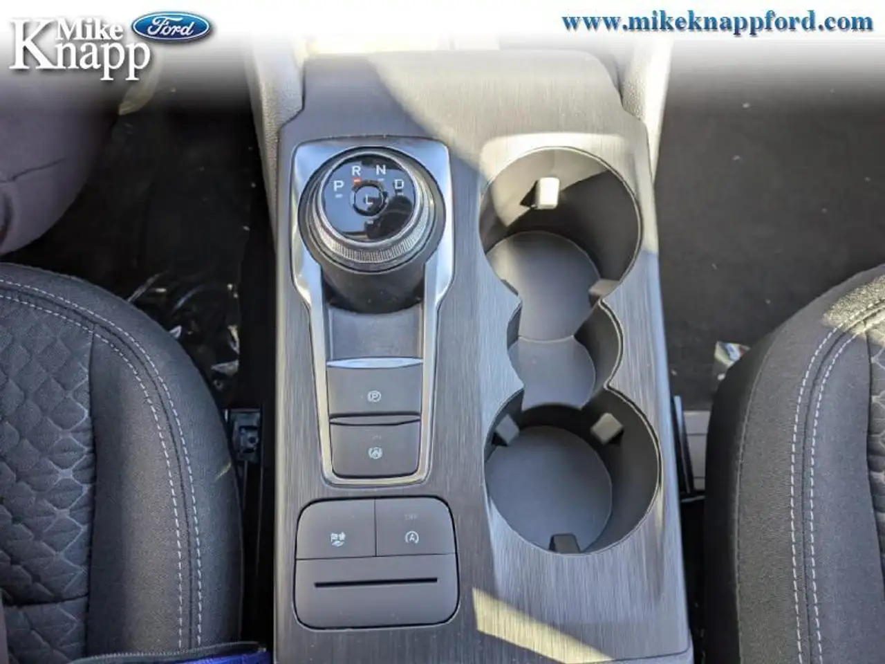 Ford Escape снимка Ford Escape
