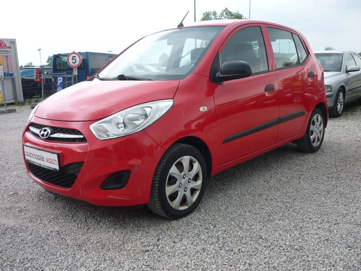 Hyundai i10 1.1 "Classic" 1.Hand Scheckheft! Rojo - 1