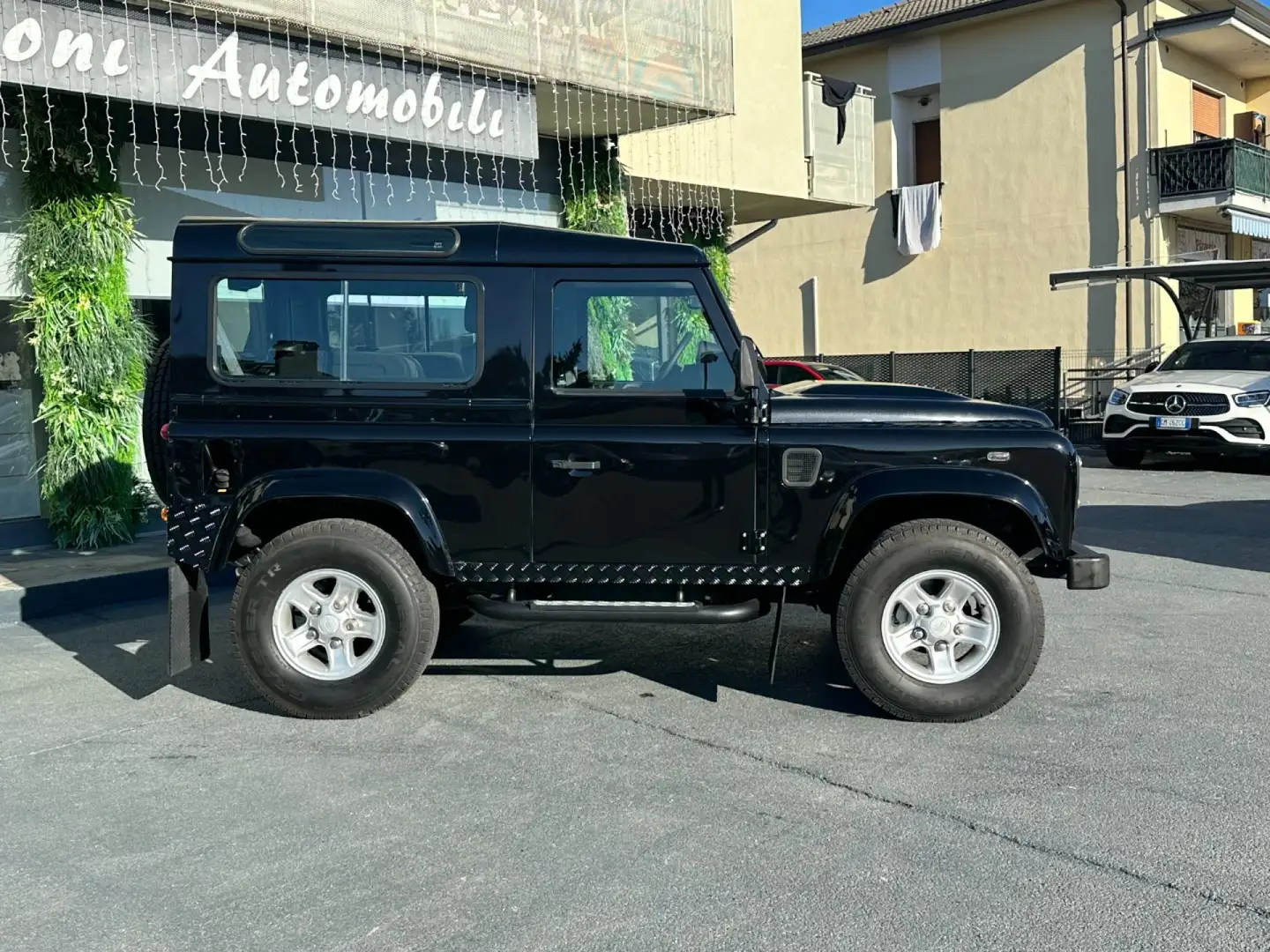 Land Rover Defender 90 2.4 TD4 Station Wagon S UNICO PROPRIETARIO Nero - 2