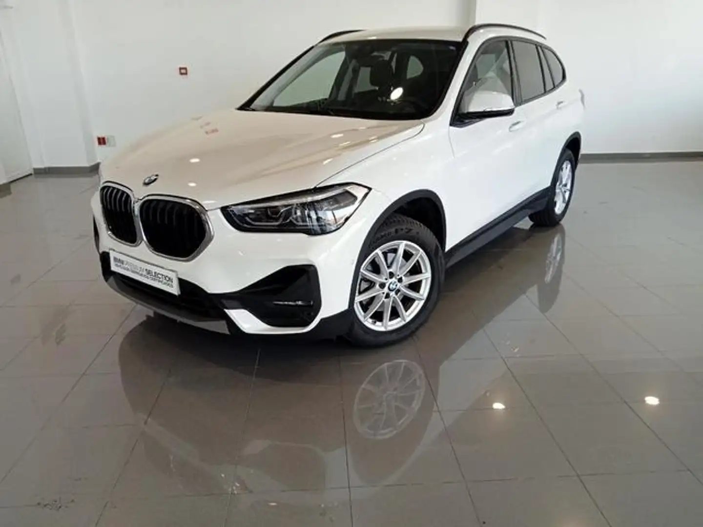 BMW X1 sDrive 18i Wit - 1