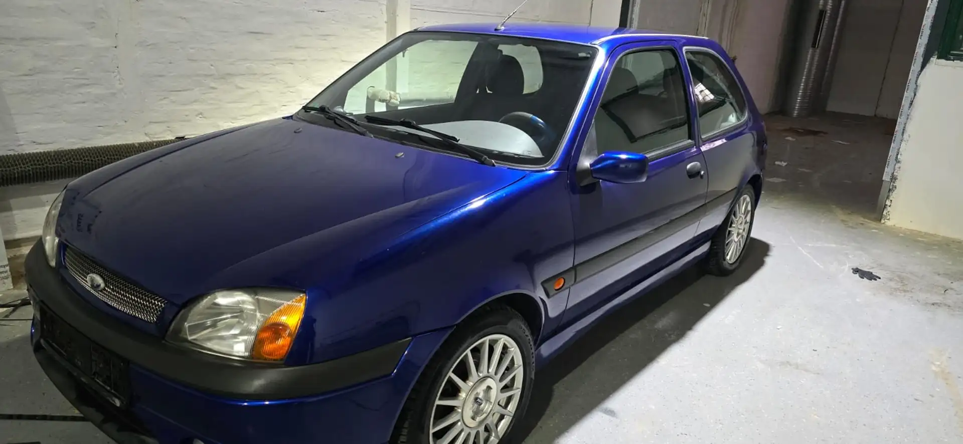 Ford Fiesta Sport Zetec 1.6 Liter Power Синий - 1