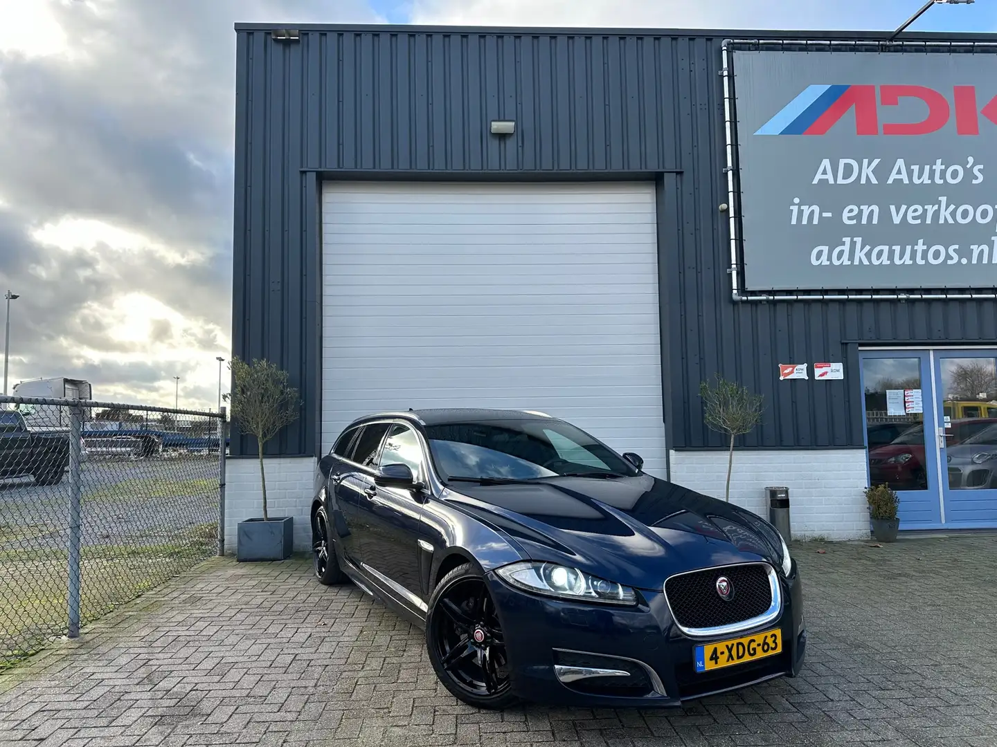 Jaguar XF Sportbrake 2.2D CAMERA/AUTOMAAT/LEDER/XENON/NAVI/A Azul - 2