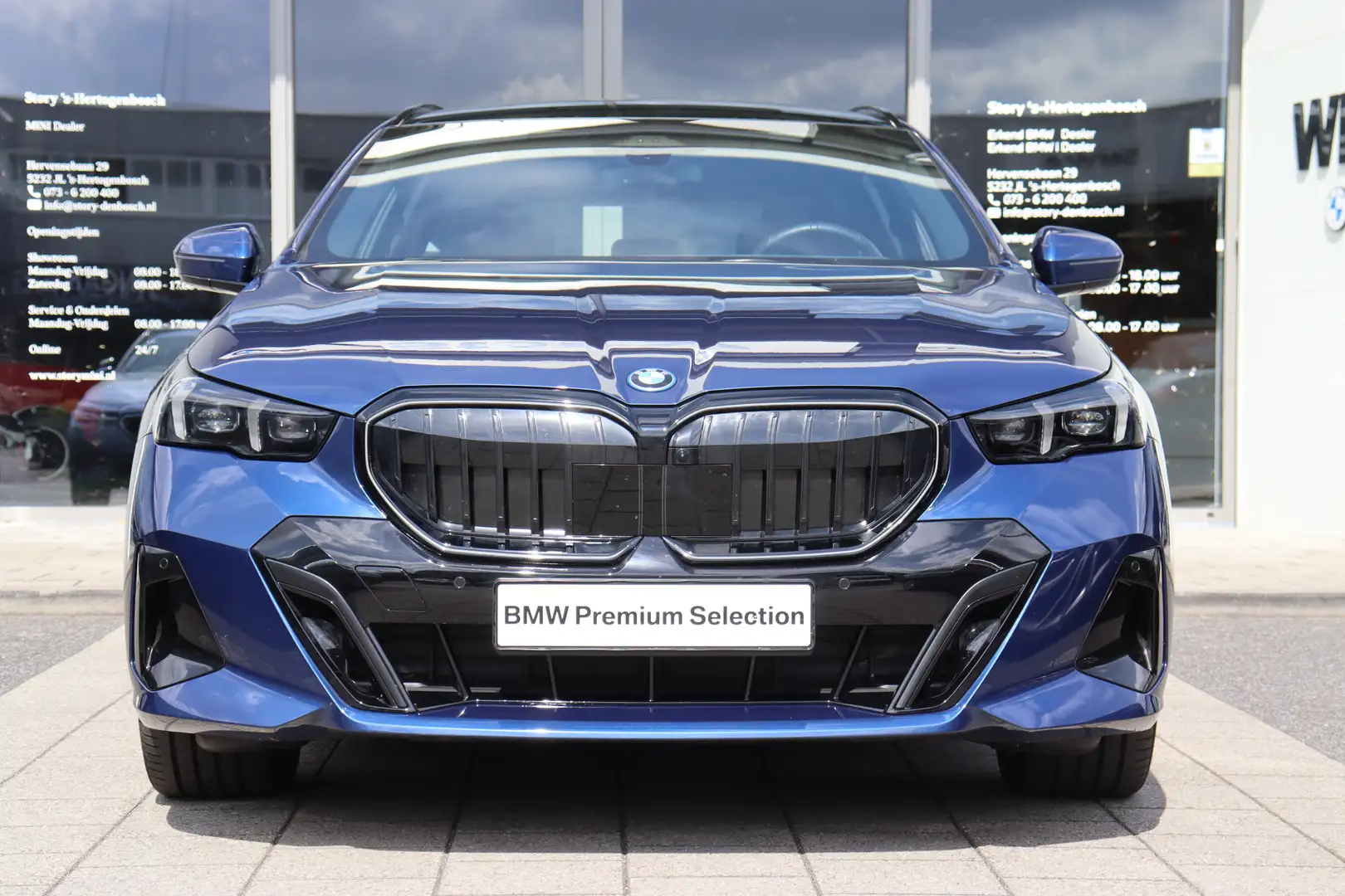 BMW 530 5 Serie Touring 530e M Sport Automaat / Panoramada Bleu - 2