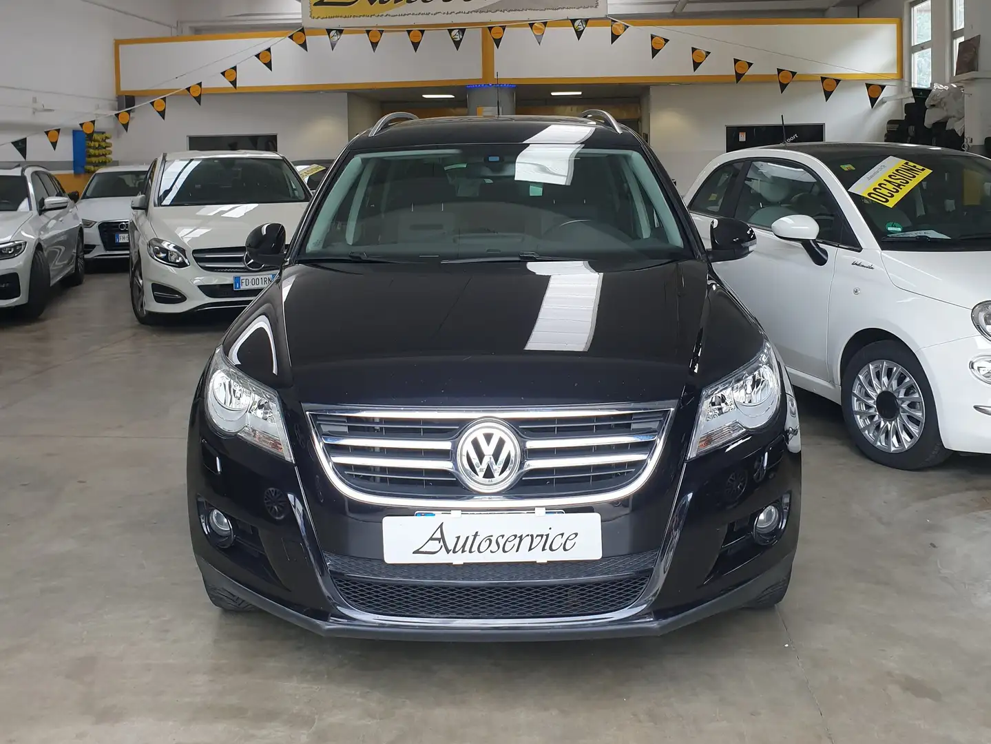 Volkswagen Tiguan 2.0 tdi Sport Nero - 2