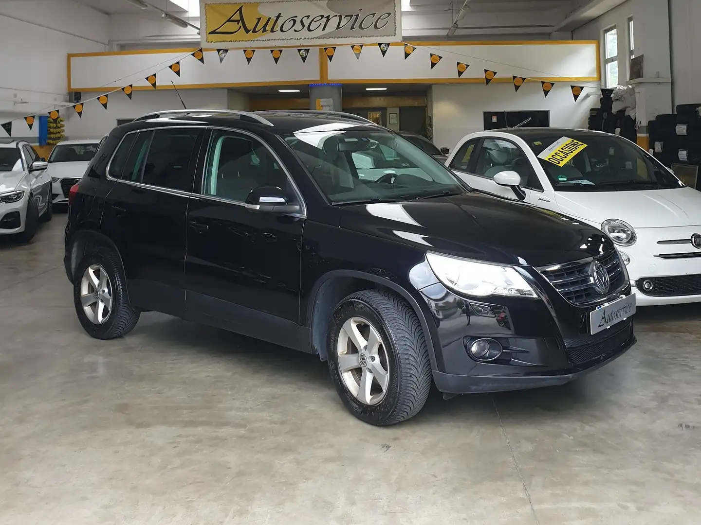 Volkswagen Tiguan 2.0 tdi Sport Nero - 1