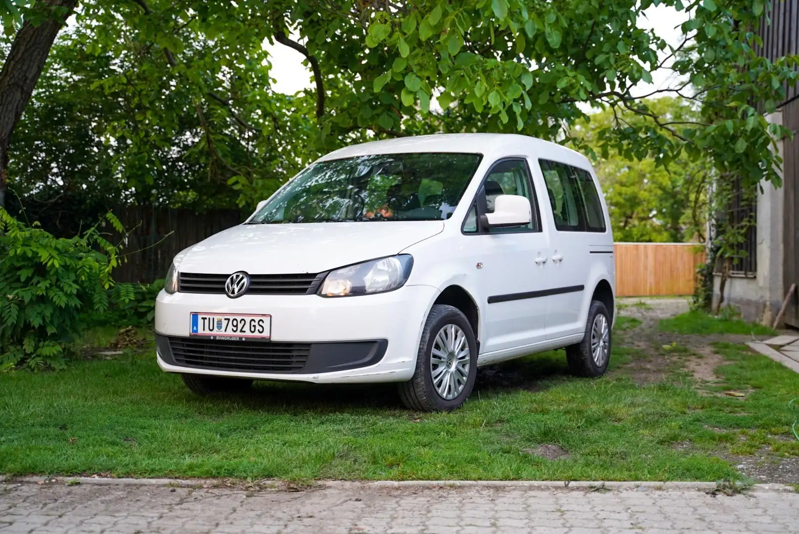 Volkswagen Caddy Kombi Trendline 2,0 TDI DPF 4MOTION - 1