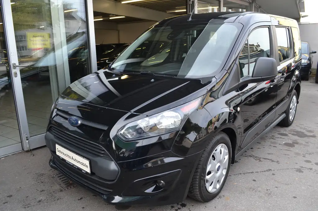 Ford Tourneo Connect 2017 из Европы — купить под ключ