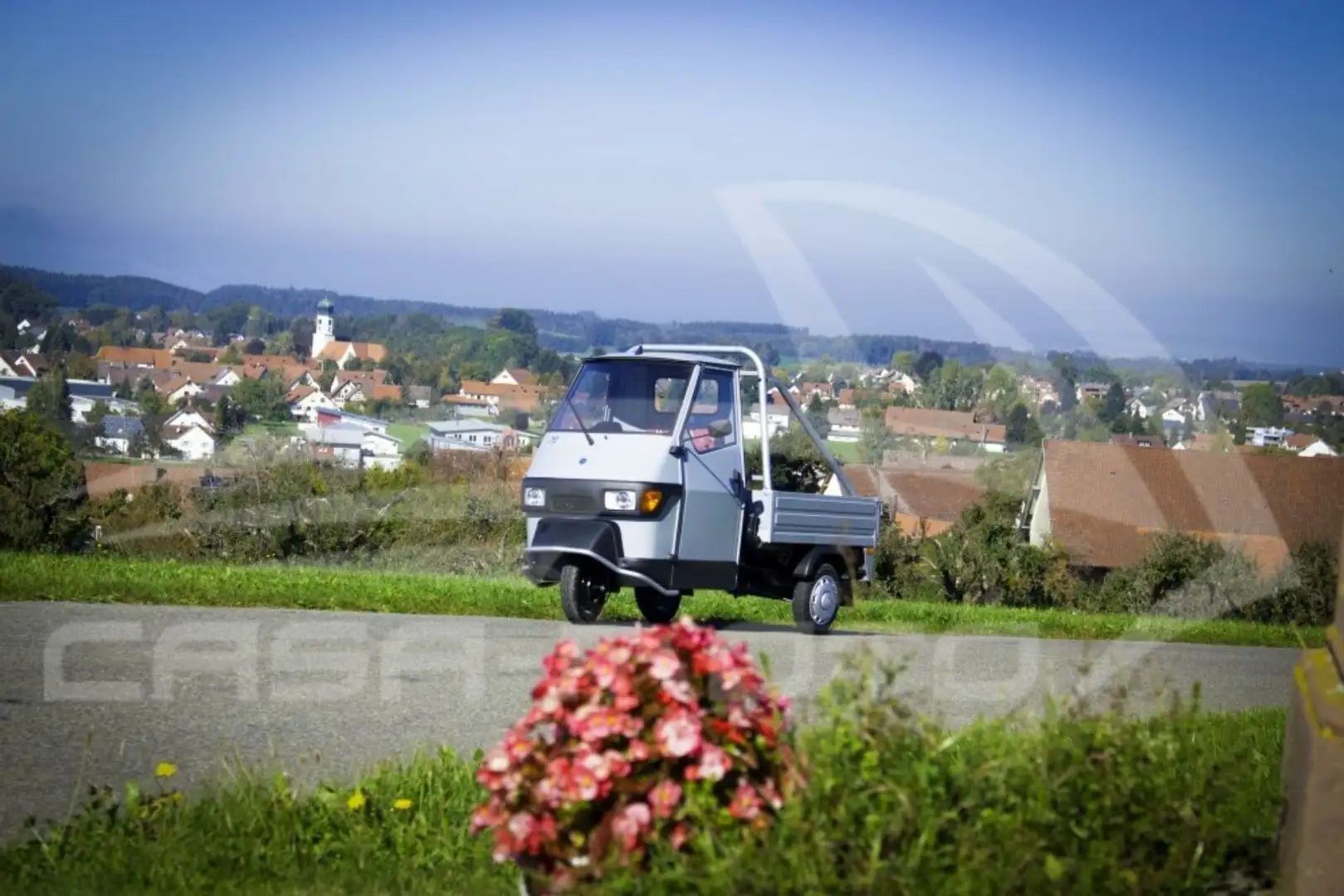 Piaggio Ape 50 Cross Country Neufahrzeug Šedá - 1