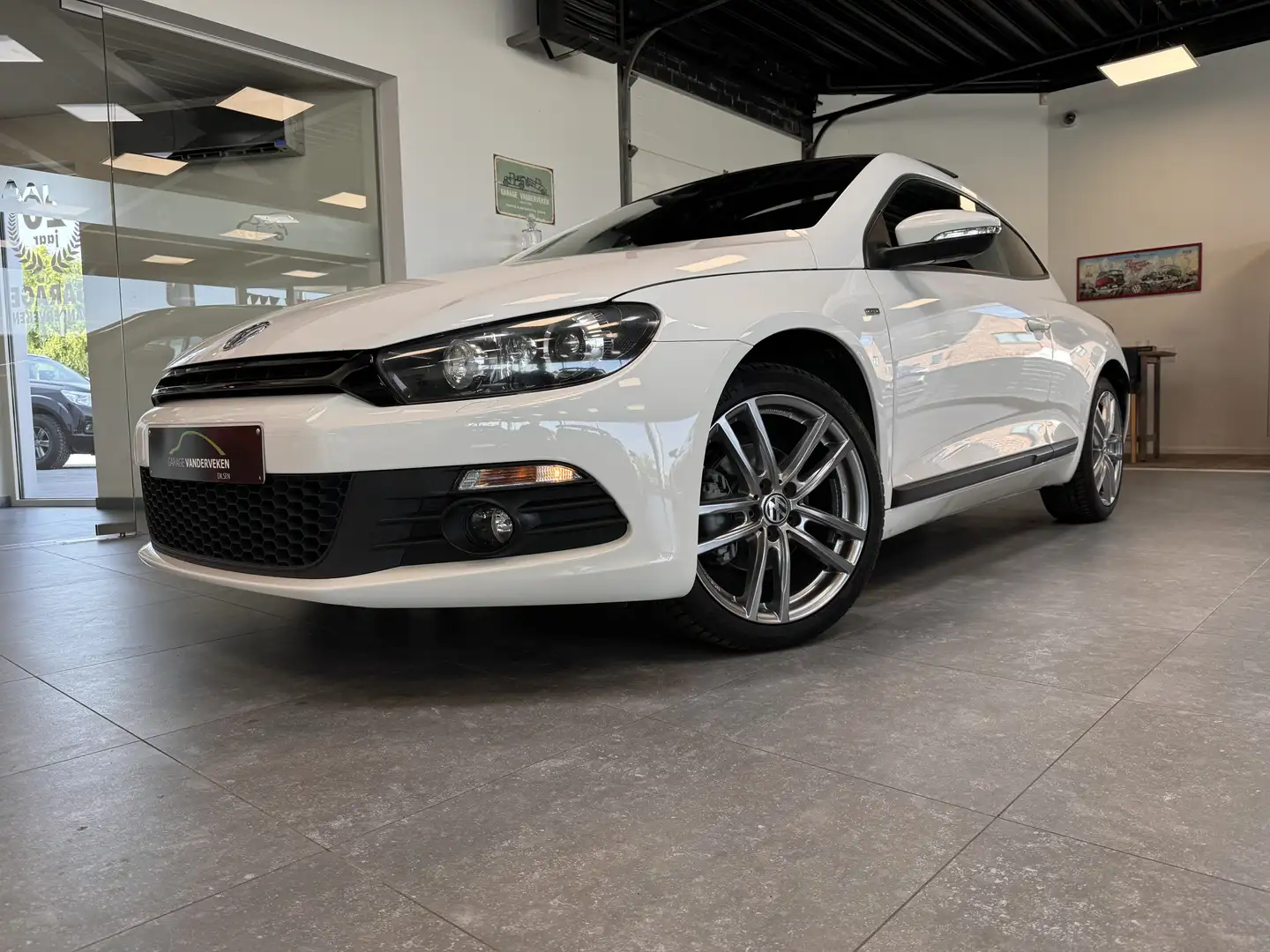Volkswagen Scirocco Scirocco 1.4 TSI * Pano dak * Alb - 1