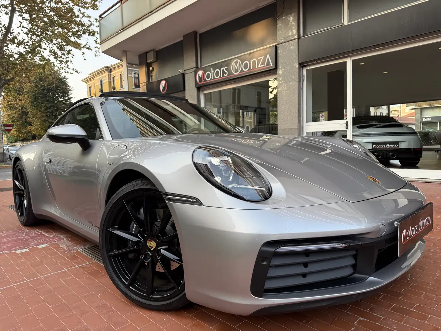 Porsche 911 911 VIII Carrera 992 Coupe Coupe 3.0 Carrera auto Argento - 2