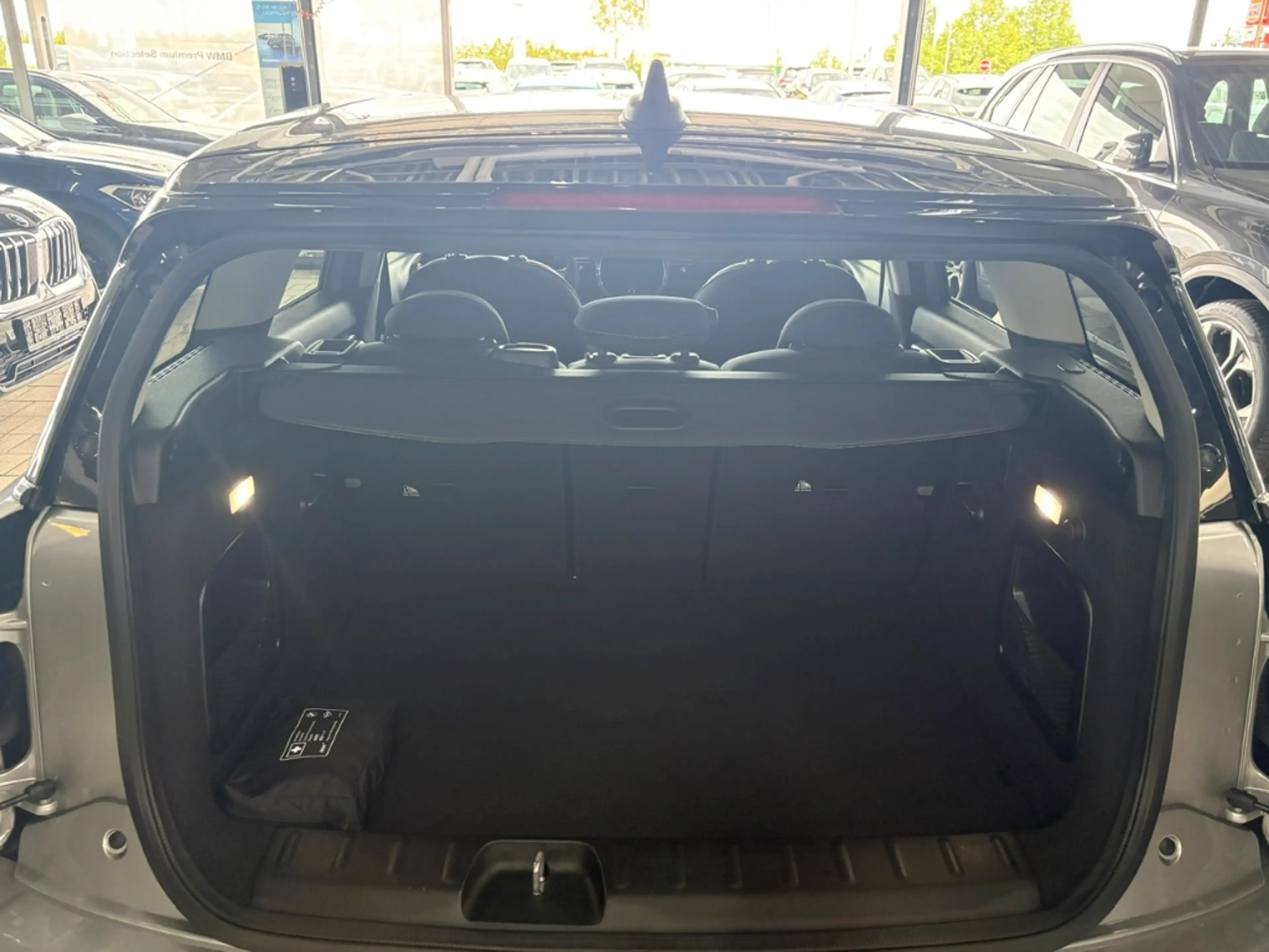 MINI Cooper Clubman A LED Klimaautom DAB Keyless Entry Rückfahrkam. Te — photo 5