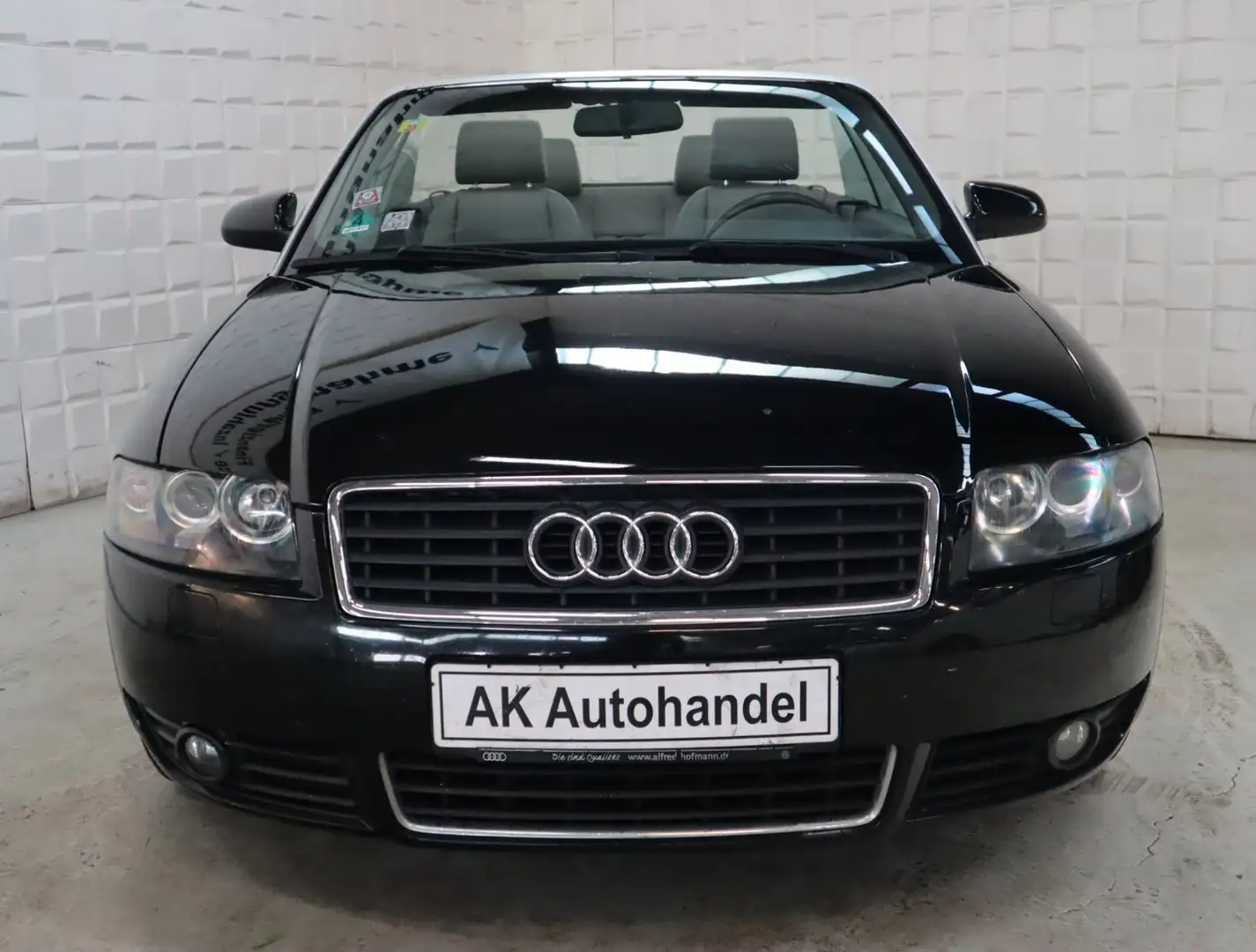 Audi A4 Cabriolet 2.4 Xenon Leder Klima Temp.SHZ PDC Schwarz - 2