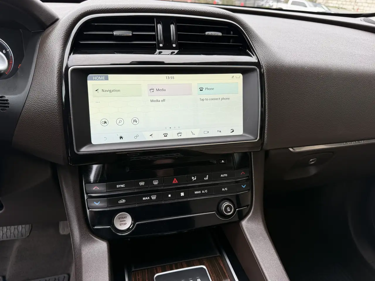 Jaguar F-Pace снимка Jaguar F-Pace