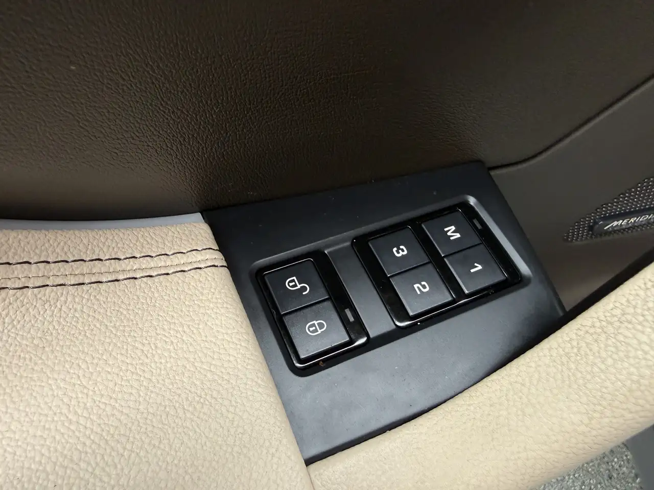 Jaguar F-Pace снимка Jaguar F-Pace