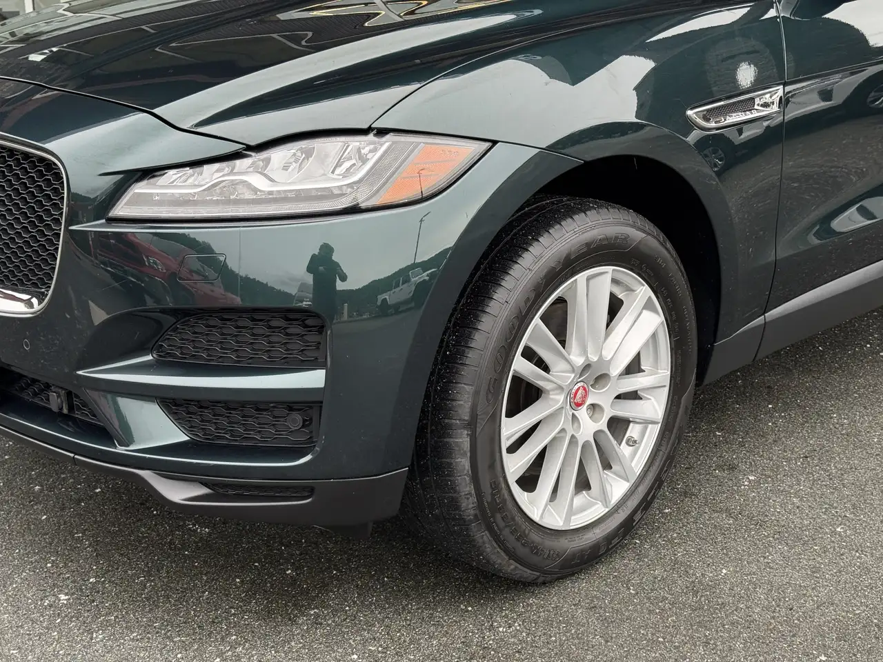 Jaguar F-Pace снимка Jaguar F-Pace