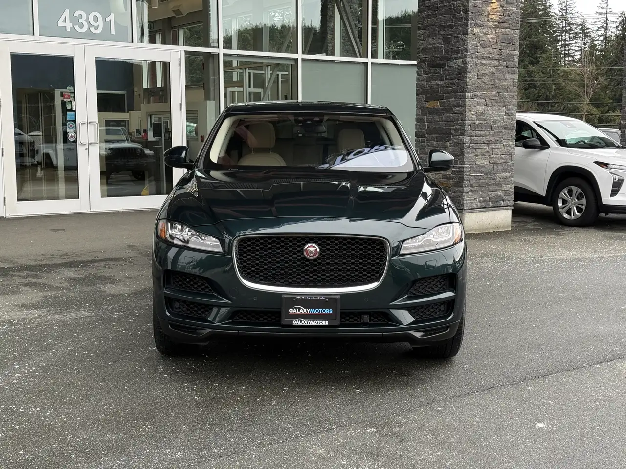 Jaguar F-Pace снимка Jaguar F-Pace