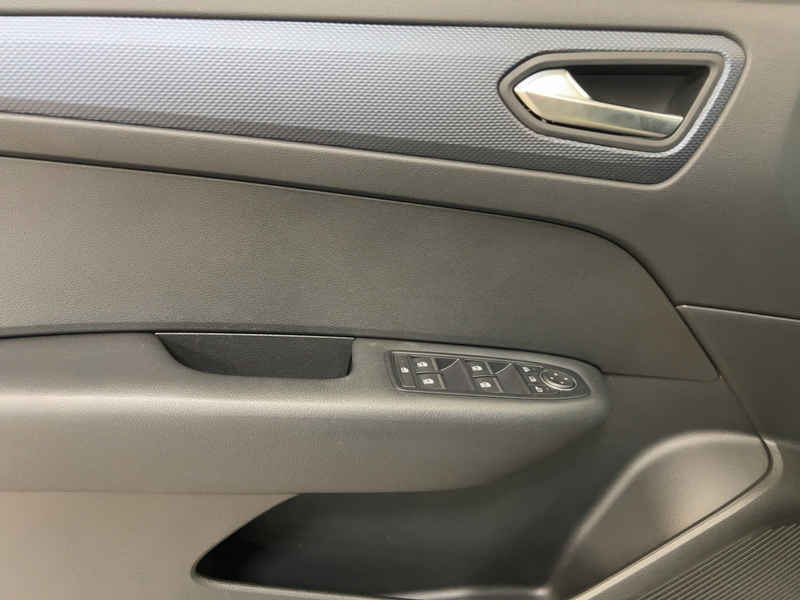 Renault Arkana ZEN TCe 140 EDC Apple CarPlay PDC KLIMA BT — photo 13