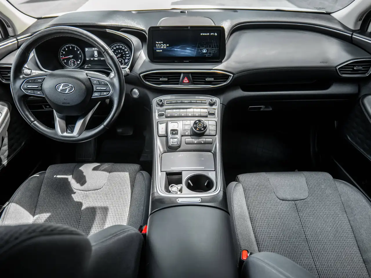 Hyundai SANTA FE photo Hyundai SANTA FE