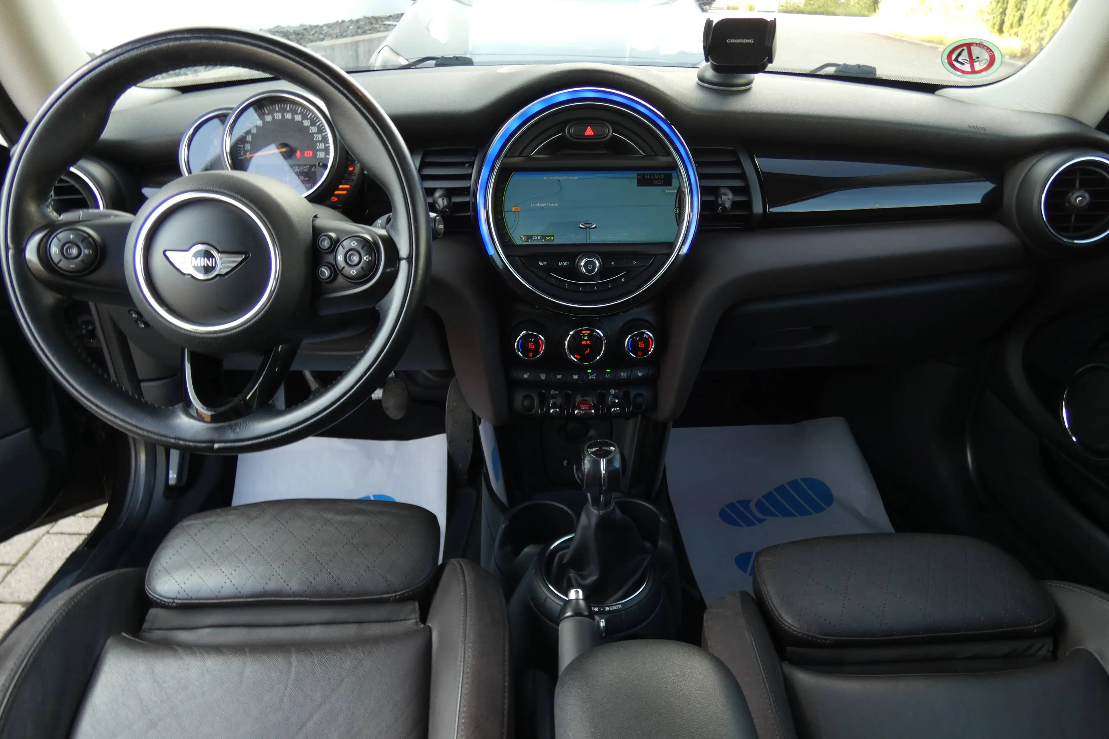 MINI Cooper S Cooper S — photo 14