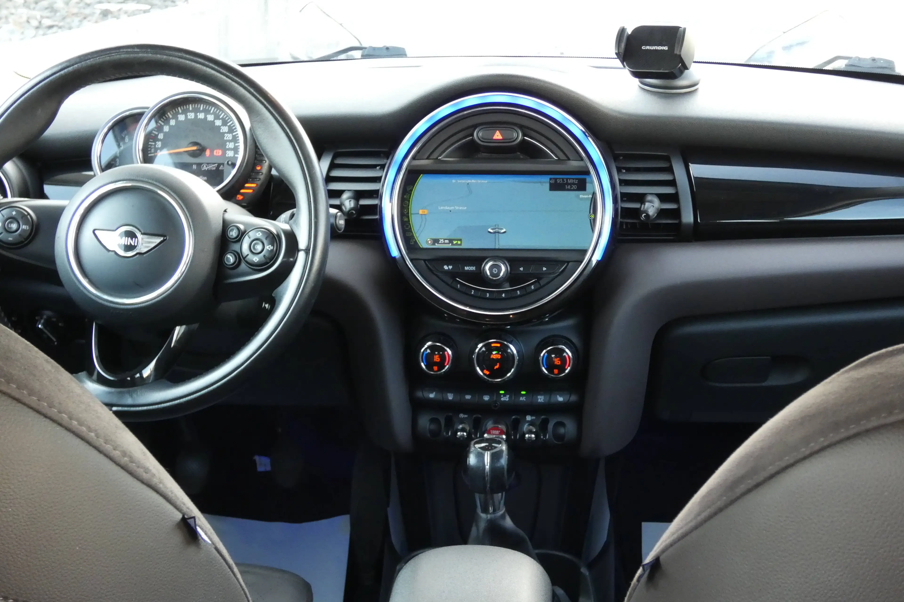 MINI Cooper S Cooper S — photo 15