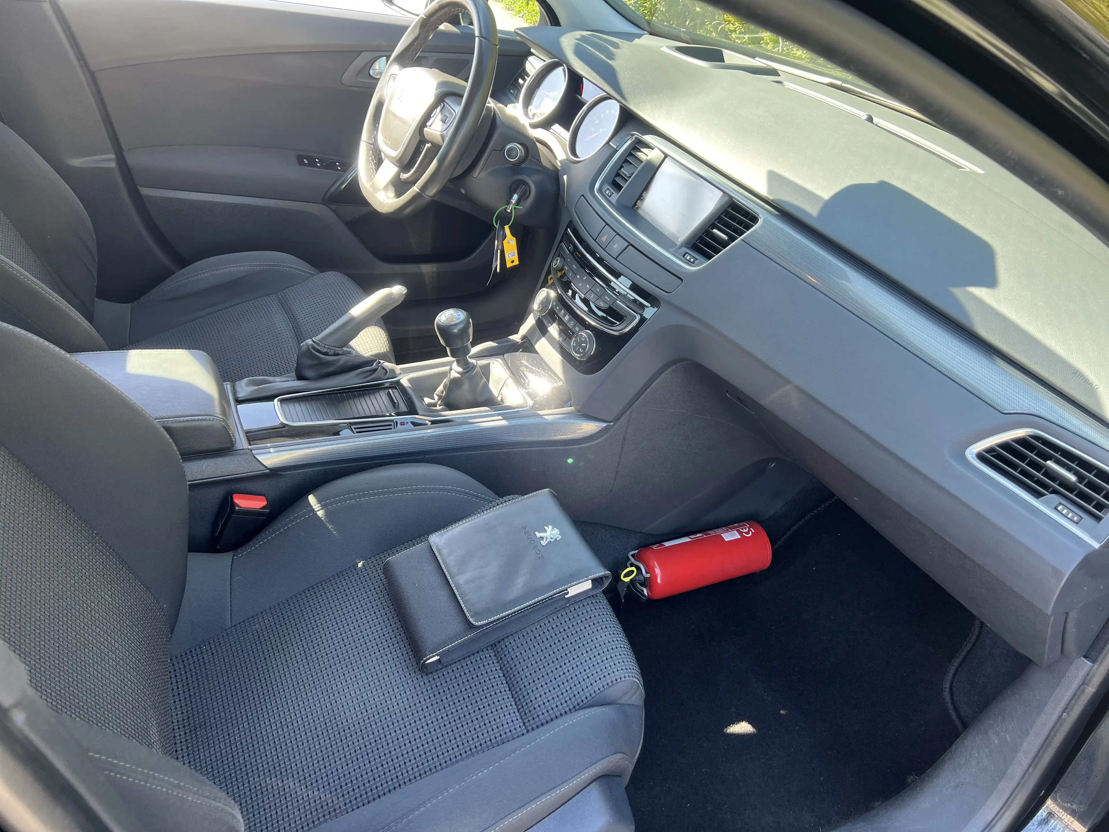 Peugeot 508 508 1.6 BlueHDi Special Edition S — photo 9