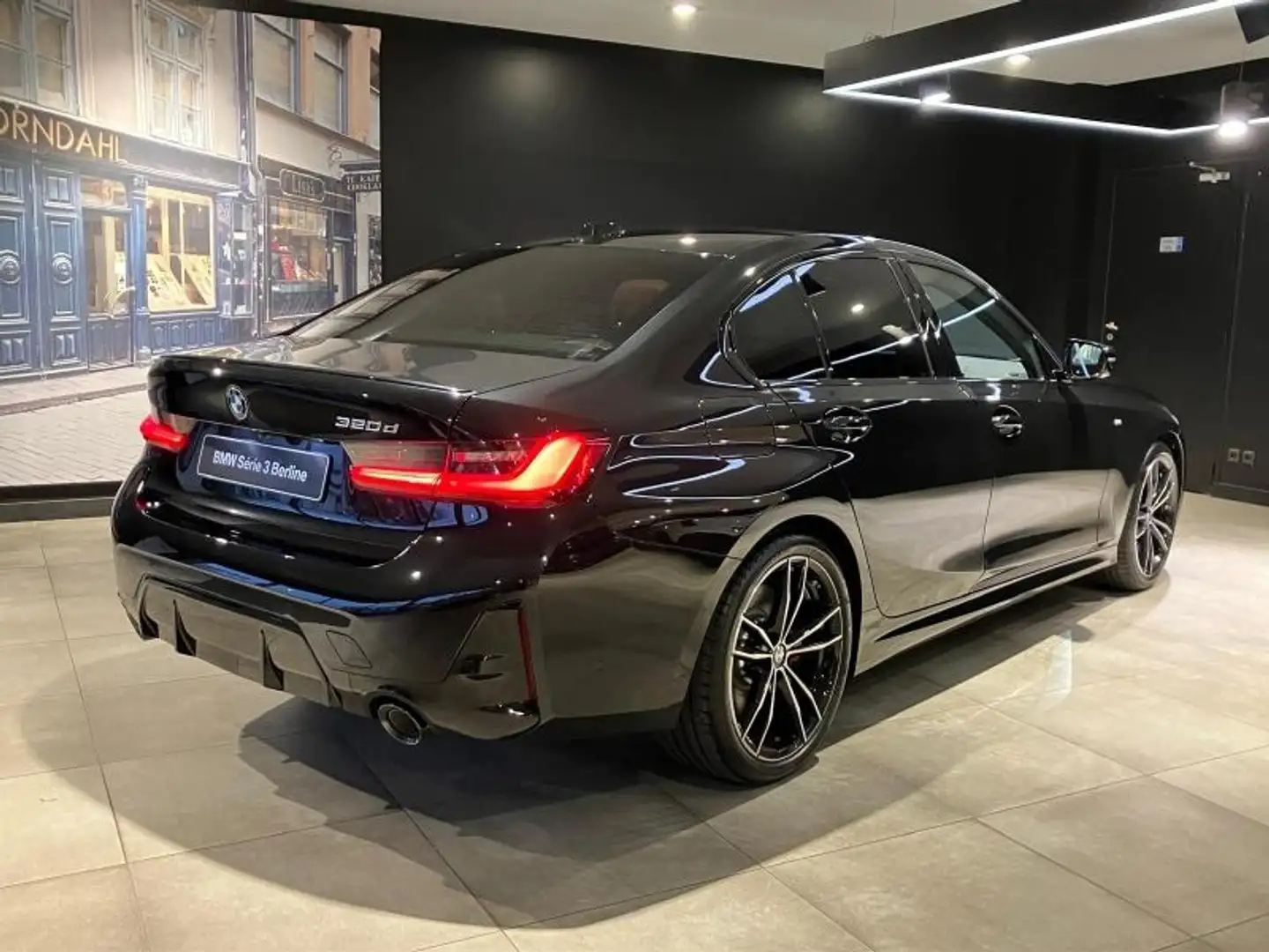 BMW 320 320dA 190ch M Sport Noir - 2