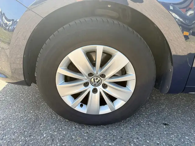 Volkswagen Sharan view 17