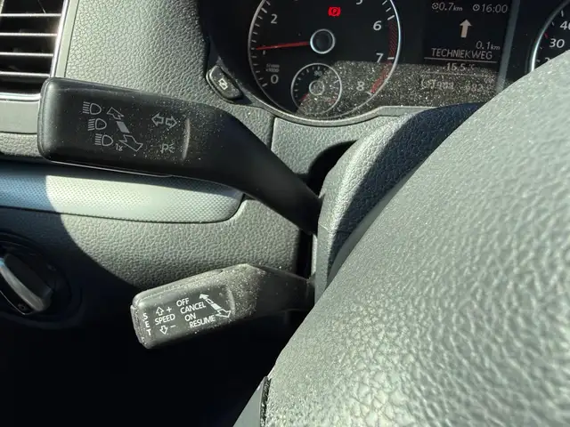 Volkswagen Sharan view 26