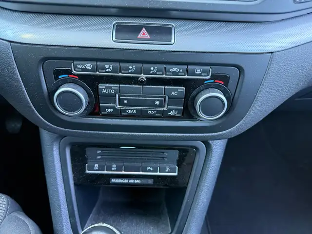 Volkswagen Sharan view 13