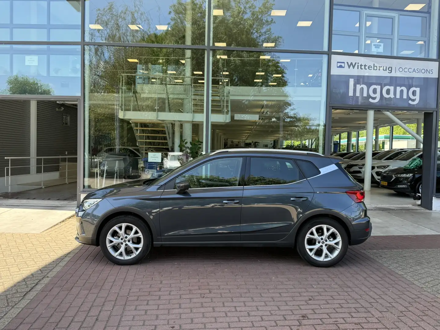 SEAT Arona 1.0 EcoTSI FR Business Connect / Afneembare Trekha Gris - 2